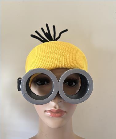 Minion Beanie, Goggle and Glove Set